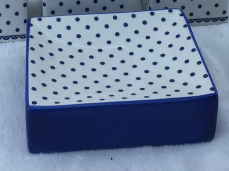 The blue dots pattern bath set